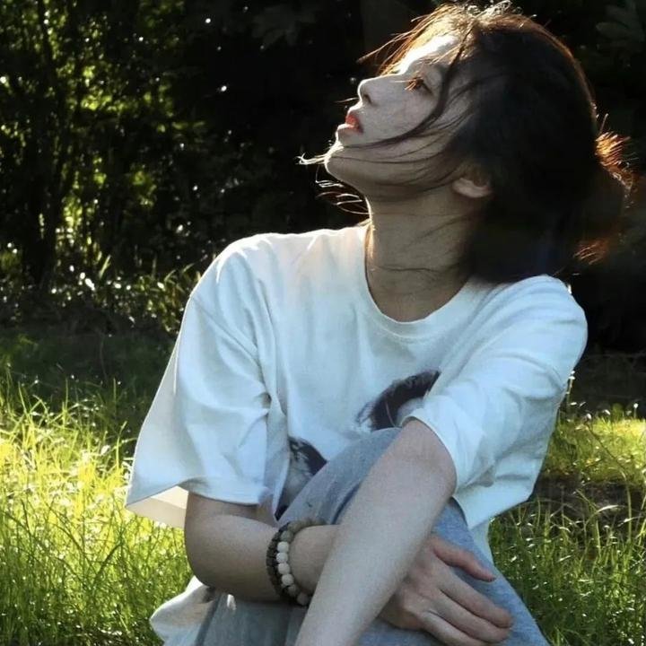 老妇与鸽子